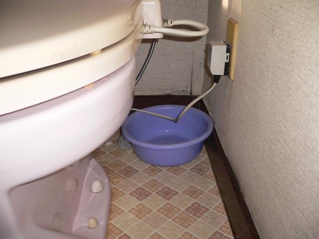 栃木小山 既存トイレ水漏れの為の洗面台
